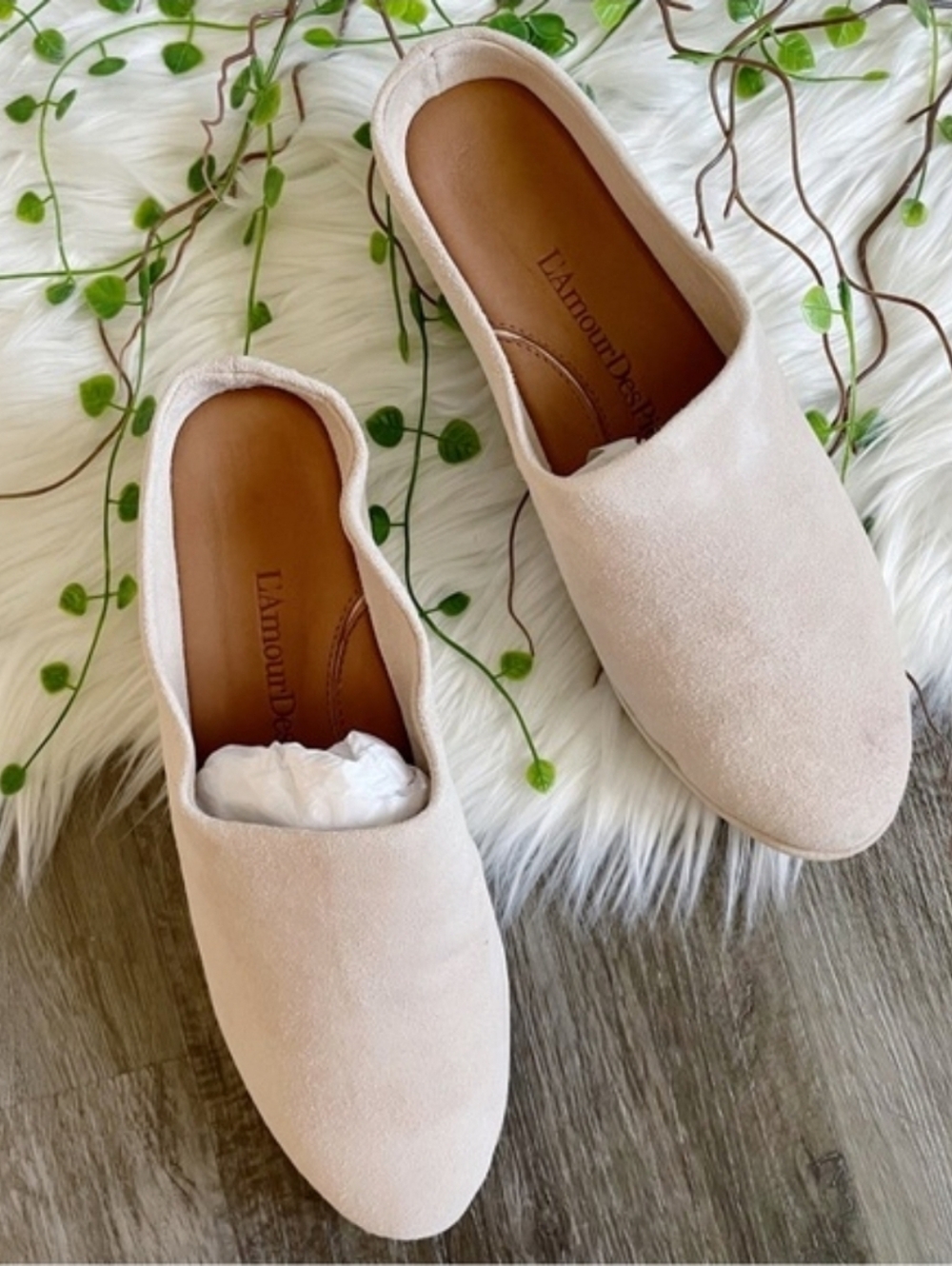 NEW | L'Amour Des Pieds | Taupe Bingwen Suede Mule